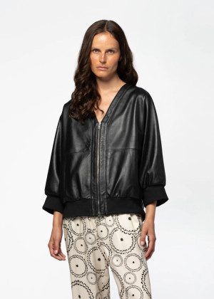 Куртка-бомбер MAX&MOI VERINA кожаная укороченный рукав черная