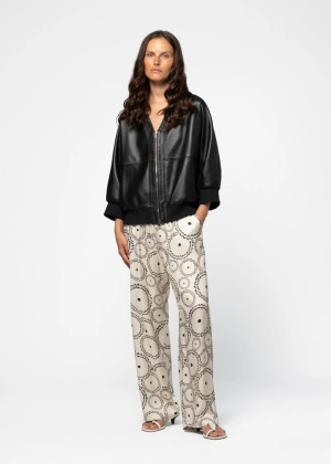 Куртка-бомбер MAX&MOI VERINA кожаная укороченный рукав черная