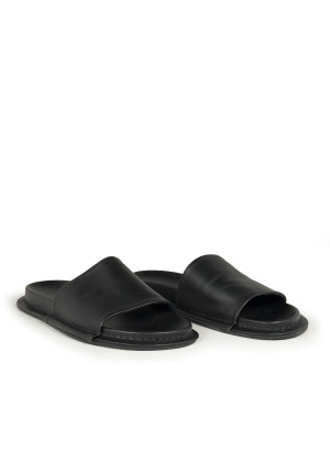 Шлепанцы Vic Matie гладкая кожа с выступающим кантом черные 